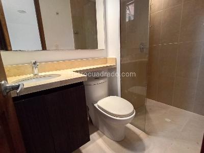 Apartamento de 3 alcobas en venta en Laureles, Medellín, 128 m² · foto 17 de 19