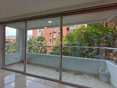 Apartamento de 3 alcobas en venta en Laureles, Medellín, 128 m² · foto 19 de 19