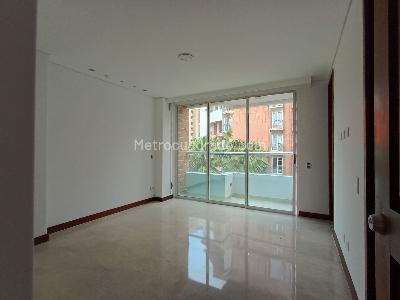 Apartamento de 3 alcobas en venta en Laureles, Medellín, 128 m² · foto 6 de 19