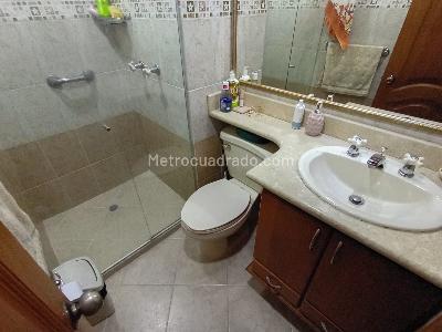Apartamento de 3 alcobas en venta en Florida Nueva, Medellín, 112 m² · foto 16 de 19