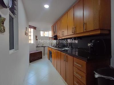 Apartamento de 3 alcobas en venta en Florida Nueva, Medellín, 112 m² · foto 5 de 19