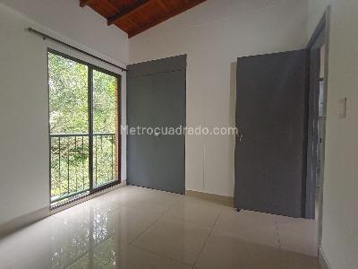 Apartamento de 3 alcobas en venta en Laureles, Medellín, 70 m² · foto 14 de 16
