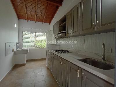 Apartamento de 3 alcobas en venta en Laureles, Medellín, 70 m² · foto 6 de 16