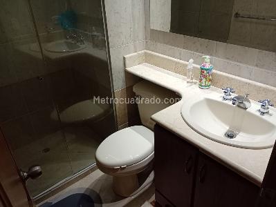Apartamento de 3 alcobas en venta en Laureles, Medellín, 129 m² · foto 16 de 18