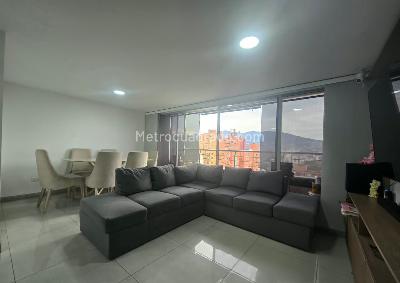 Apartamento de 3 alcobas en arriendo en Belen, Medellín, 92 m² · foto 5 de 16