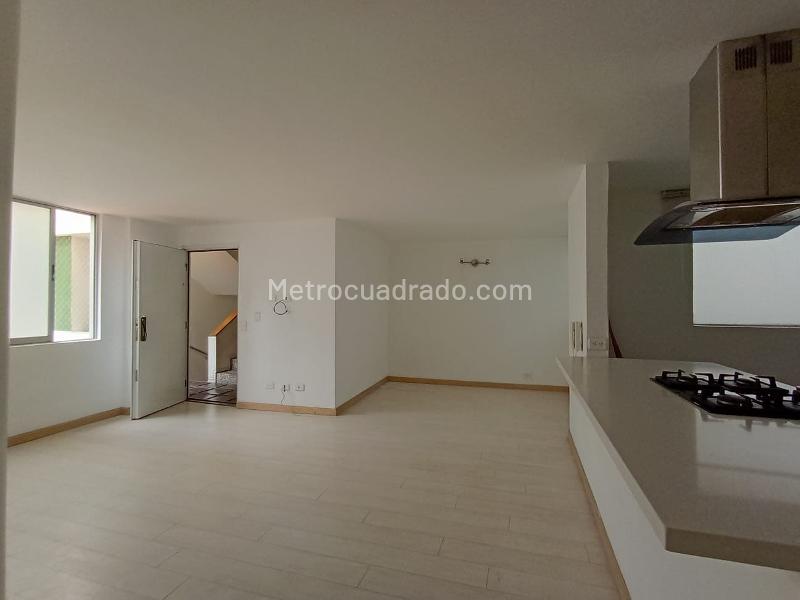 3BR Apartment in LAURELES (104 m²) - 4