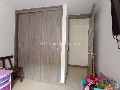 Apartamento de 2 alcobas en venta en Laureles, Medellín, 78 m² · foto 14 de 18
