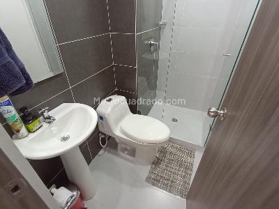 Apartamento de 2 alcobas en venta en Laureles, Medellín, 78 m² · foto 17 de 18