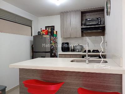 Apartamento de 2 alcobas en venta en Laureles, Medellín, 78 m² · foto 7 de 18