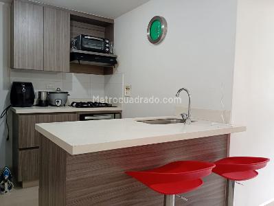 Apartamento de 2 alcobas en venta en Laureles, Medellín, 78 m² · foto 8 de 18