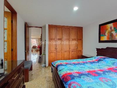 Apartamento en venta en Laureles, Medellín · foto 13 de 20