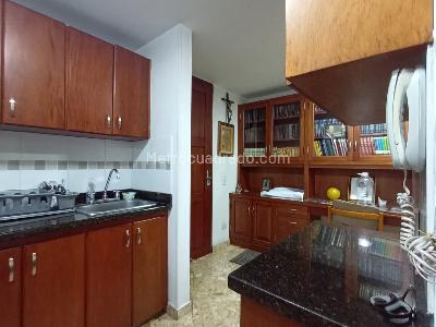 Apartamento en venta en Laureles, Medellín · foto 7 de 20
