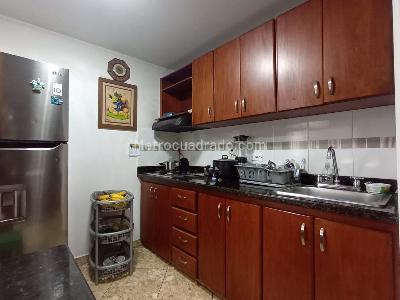 Apartamento en venta en Laureles, Medellín · foto 8 de 20