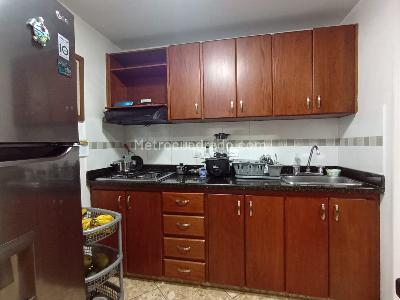 Apartamento en venta en Laureles, Medellín · foto 9 de 20