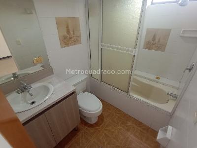 Apartamento en venta en Laureles, Medellín · foto 17 de 18