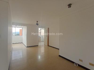 Apartamento en venta en Laureles, Medellín · foto 4 de 18