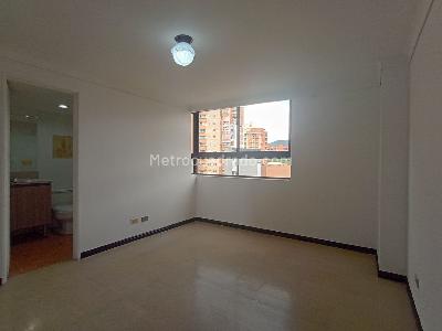 Apartamento en venta en Laureles, Medellín · foto 9 de 18