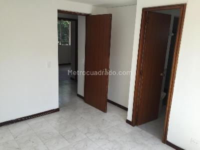 Casa de 5 alcobas en venta en Belen, Medellín, 137 m² · foto 9 de 15