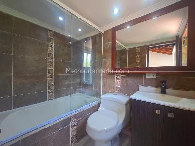 Casa de 3 alcobas en venta en Belen, Medellín, 120 m² · foto 17 de 18