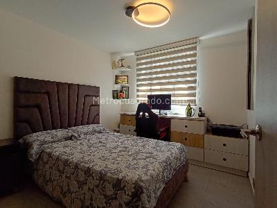 Apartamento de 3 alcobas en venta en Laureles, Medellín, 97 m² · foto 12 de 19
