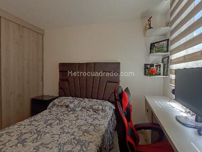 Apartamento de 3 alcobas en venta en Laureles, Medellín, 97 m² · foto 13 de 19