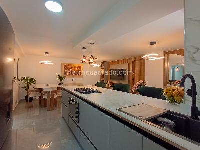 Apartamento de 3 alcobas en venta en Laureles, Medellín, 97 m² · foto 9 de 19