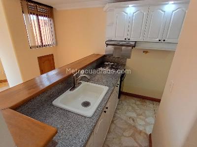 Apartamento de 1 alcoba en venta en Laureles, Medellín, 51 m² · foto 10 de 17
