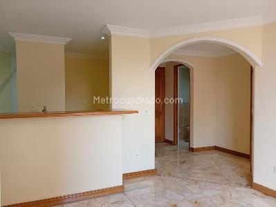 Apartamento de 1 alcoba en venta en Laureles, Medellín, 51 m² · foto 8 de 17
