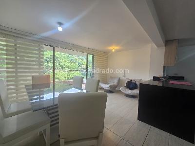 Apartamento de 3 alcobas en venta en Belen, Medellín, 96 m² · foto 2 de 19