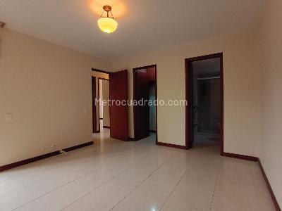 Apartamento de 3 alcobas en arriendo en Laureles, Medellín, 101 m² · foto 10 de 20