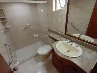 Apartamento de 3 alcobas en arriendo en Laureles, Medellín, 101 m² · foto 18 de 20