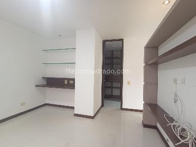 Apartamento de 1 alcoba en venta en Laureles, Medellín, 40 m² · foto 10 de 18