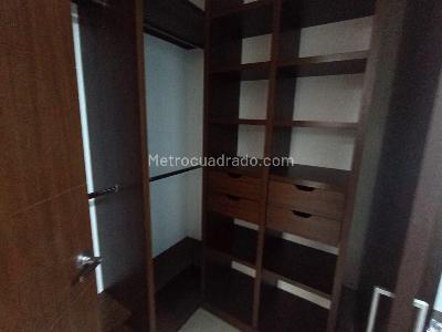 Apartamento de 1 alcoba en venta en Laureles, Medellín, 40 m² · foto 17 de 18