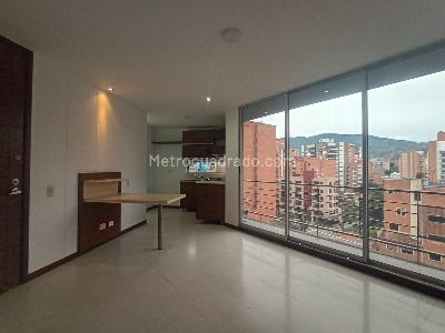 Apartamento de 1 alcoba en venta en Laureles, Medellín, 40 m² · foto 2 de 18