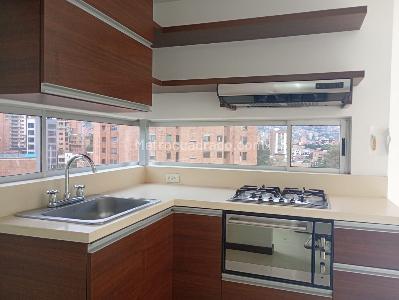 Apartamento de 1 alcoba en venta en Laureles, Medellín, 40 m² · foto 7 de 18