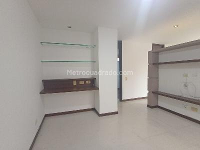 Apartamento de 1 alcoba en venta en Laureles, Medellín, 40 m² · foto 9 de 18