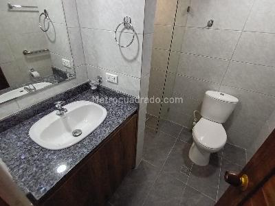 Apartamento de 3 alcobas en venta en Laureles, Medellín, 210 m² · foto 16 de 16