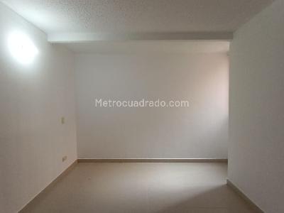 Apartamento de 3 alcobas en arriendo en Laureles, Medellín, 56 m² · foto 9 de 16