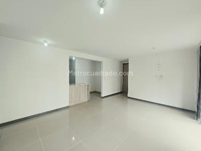 Apartamento en arriendo en Belen, Medellín · foto 5 de 17