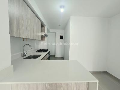 Apartamento en arriendo en Belen, Medellín · foto 7 de 17