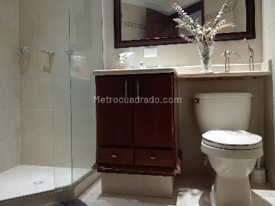 Apartamento de 3 alcobas en venta en Laureles, Medellín, 140 m² · foto 17 de 19