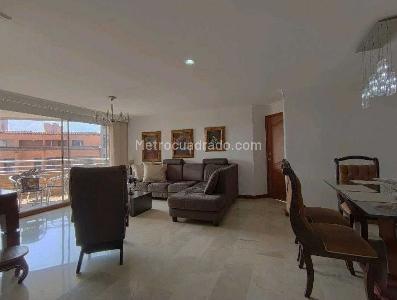 Apartamento de 3 alcobas en venta en Laureles, Medellín, 140 m² · foto 4 de 19