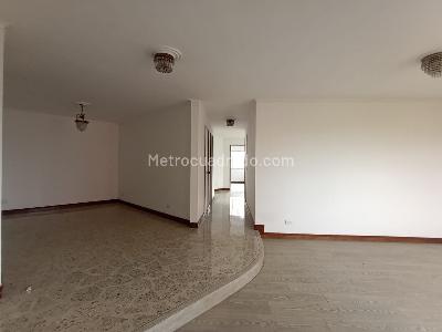 Apartamento de 4 alcobas en venta en Laureles, Medellín, 160 m² · foto 5 de 19