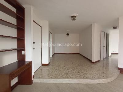 Apartamento de 4 alcobas en venta en Laureles, Medellín, 160 m² · foto 6 de 19