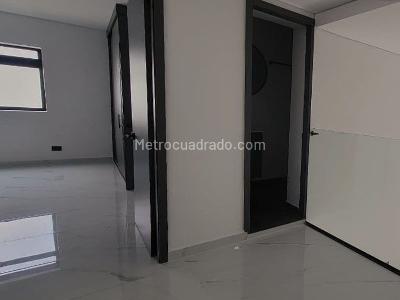 Casa de 3 alcobas en venta en Laureles, Medellín, 147 m² · foto 12 de 18