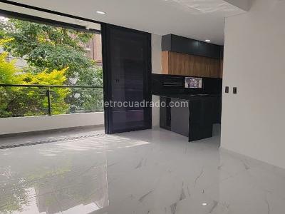 Casa de 3 alcobas en venta en Laureles, Medellín, 147 m² · foto 3 de 18