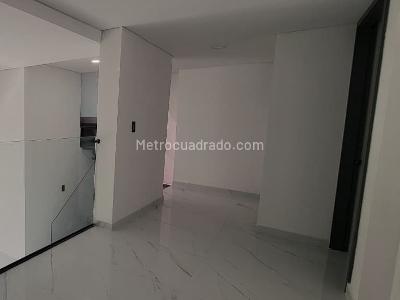 Casa de 3 alcobas en venta en Laureles, Medellín, 147 m² · foto 8 de 18