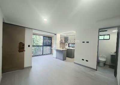 Apartamento de 1 alcoba en venta en Laureles, Medellín, 40 m² · foto 2 de 15
