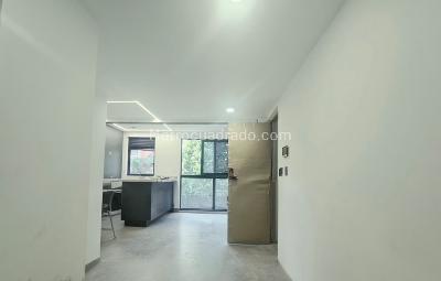 Apartamento en venta en Laureles, Medellín · foto 2 de 16