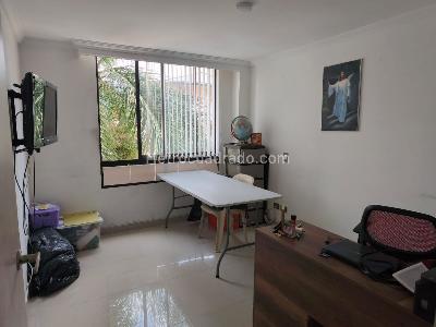Apartamento de 4 alcobas en venta en Laureles, Medellín, 158 m² · foto 14 de 18